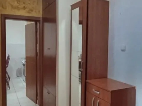 Izdavanje, dvosoban stan, 52m², Velji Vinogradi, Budva - image 2