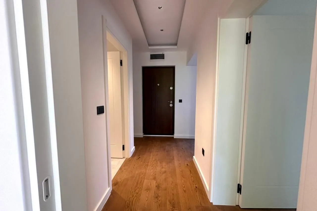 Prodaja, dvosoban stan, 65m², Centar, Tivat