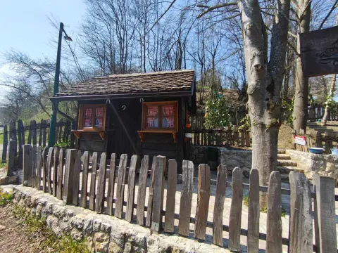 Rent, office space, 210m², Tršić, Loznica - image 7