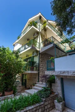 Prodaja, kuća, 287m², Lazi, Budva - image 6