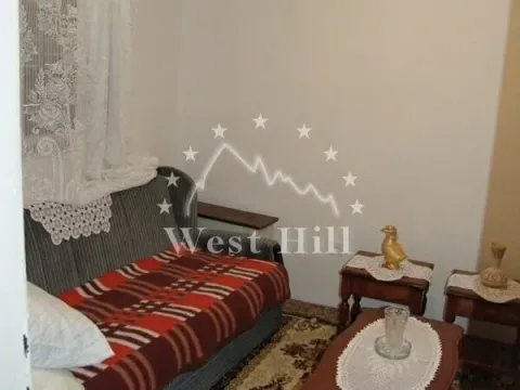 Prodaja, kuća, 77m², Cetinje, Crna Gora - image 4