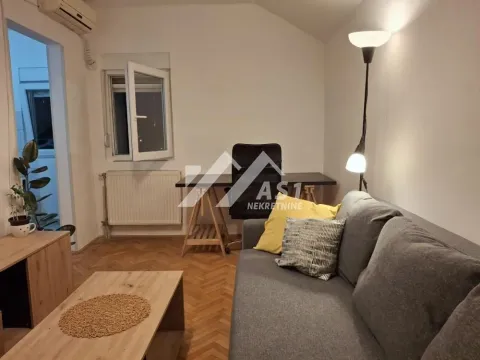 Izdavanje, stan, 22m², Sajam, Novi Sad Sve Podlokacije - image 2