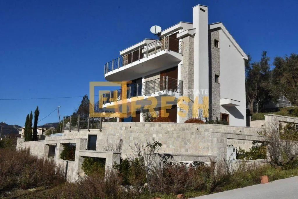 Prodaja, kuća, 310m², Kotor, Crna Gora