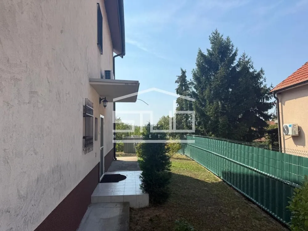 Prodaja, kuća, 300m², Boleč, Grocka