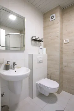Rent, one bedroom apartment, 47m², City Kej, Podgorica - image 4