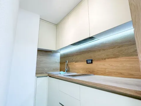 Rent, office space, 106m², Gintaš, Podgorica - image 9