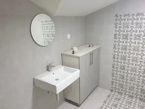 Izdavanje, jednosoban stan, 60m², Centar, Tivat - image 3