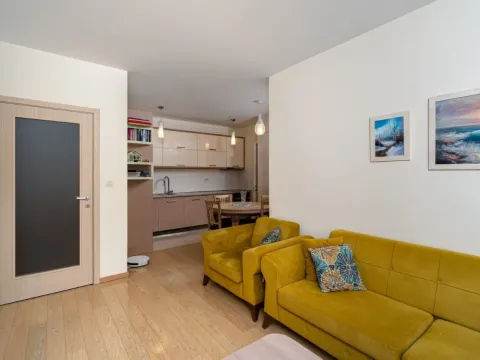 Sale, two bedroom apartment, 72m², City Kvart, Podgorica - image 2