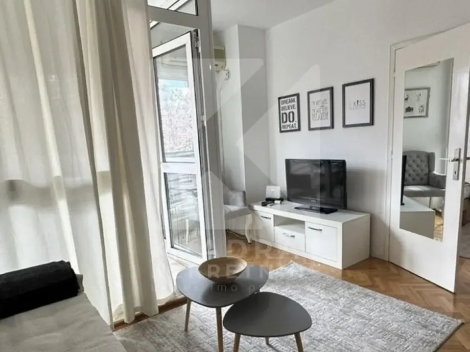 Rent, one bedroom apartment, 37m², City Kvart, Podgorica