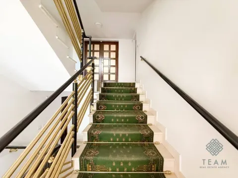 Izdavanje, kuća, 460m², Gorica C, Podgorica - image 15