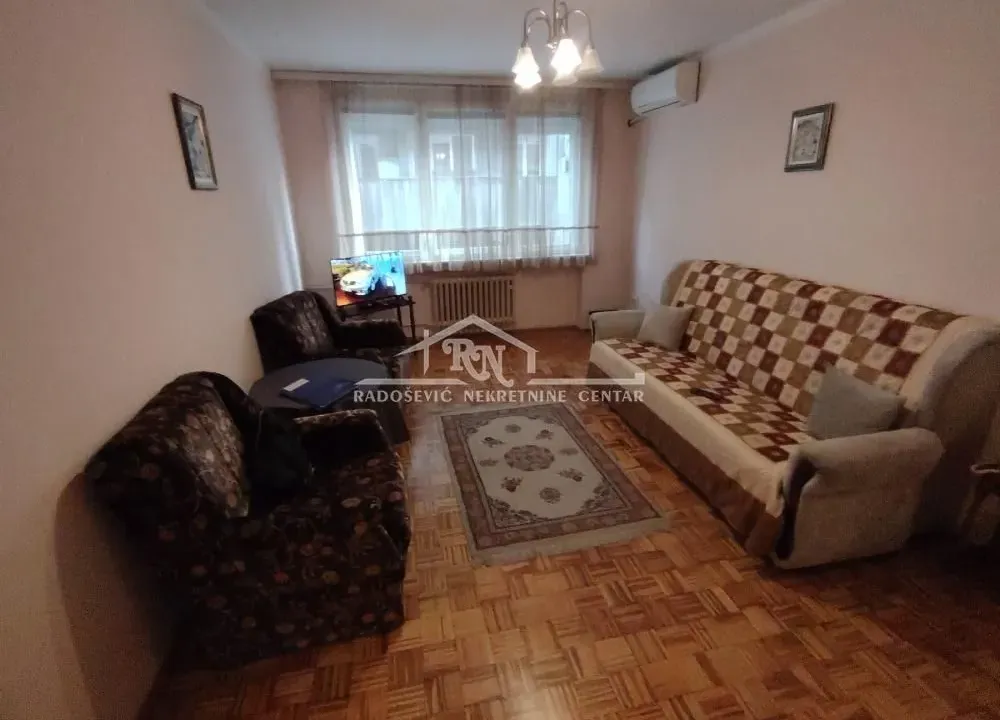 Rent, two bedroom apartment, 48m², Kalenić Pijaca, Vračar Sve Podlokacije