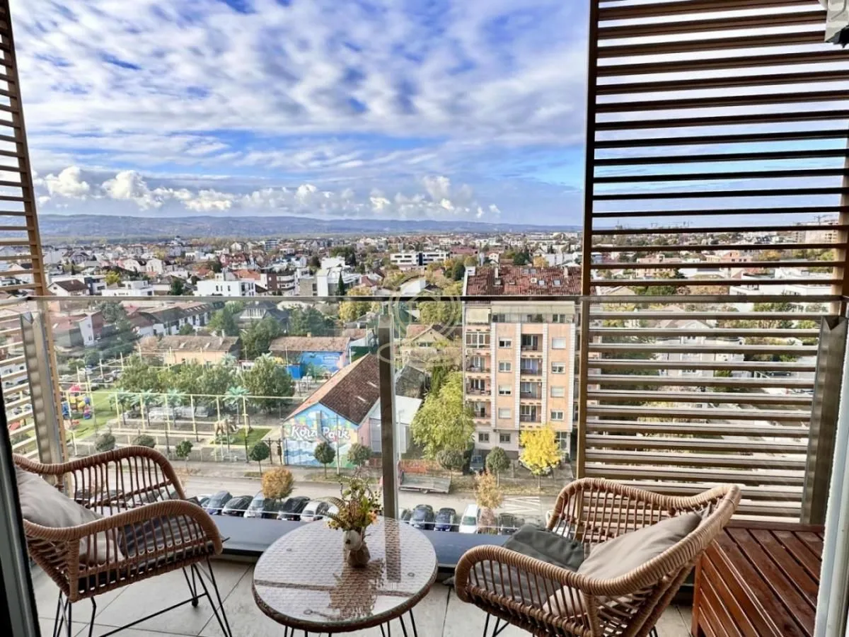 Izdavanje, dvosoban stan, 43m², Bulevar Evrope, Novi Sad Sve Podlokacije