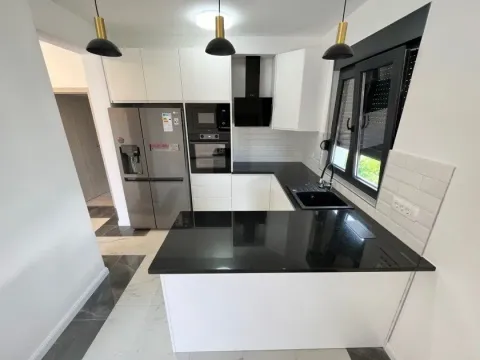 Prodaja, dvosoban stan, 100m², Igalo, Herceg Novi - image 4