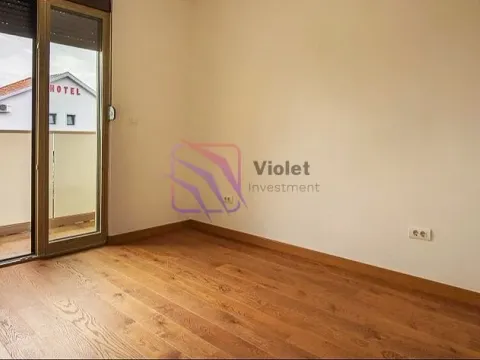 Izdavanje, dvosoban stan, 56m², City Kvart, Podgorica - image 4