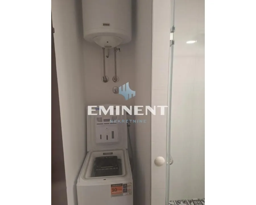Izdavanje, dvosoban stan, 58m², Sarajevska, Beograd