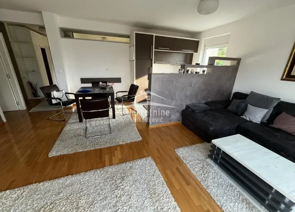 Prodaja, četvorosoban stan, 76m², Banovo Brdo, Beograd