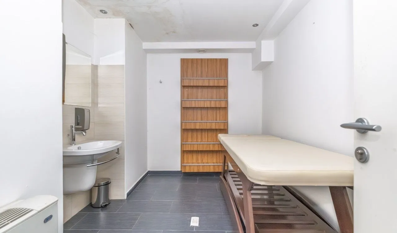 Sale, office space, 327m², Blok 5, Podgorica