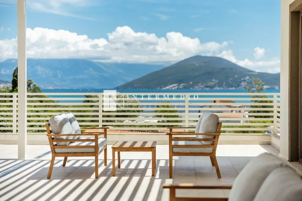 Prodaja, jednosoban stan, 92m², Igalo, Herceg Novi