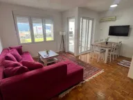 Izdavanje, trosoban stan, 100m², Centar, Bar - image 2