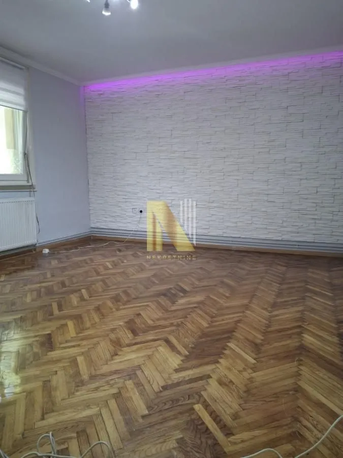 Prodaja, dvosoban stan, 49m², Bajnat, Subotica