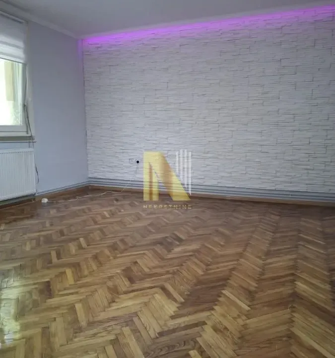Prodaja, dvosoban stan, 49m², Bajnat, Subotica