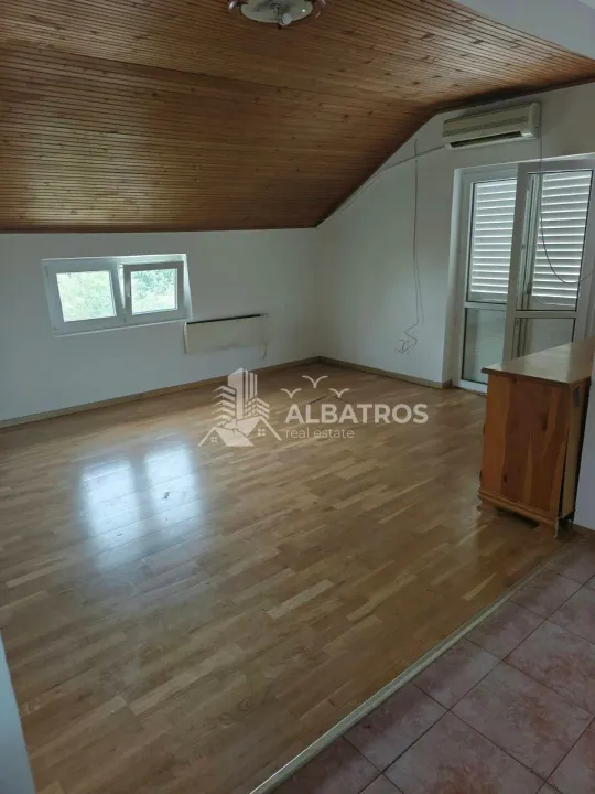 Rent, two bedroom apartment, 100m², Bjeliši, Bar