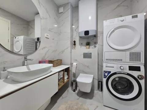 Izdavanje, jednosoban stan, 57m², Central Point, Podgorica - image 14