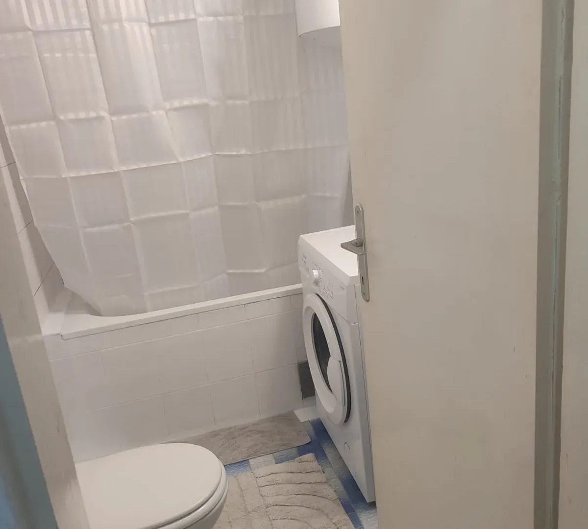 Izdavanje, jednosoban stan, 44m², Budva, Crna Gora
