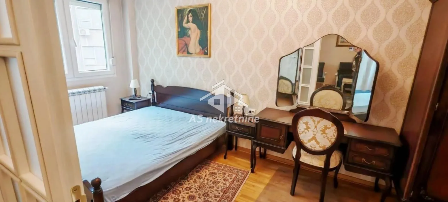 Sale, two bedroom apartment, 62m², Stari Grad, Beograd
