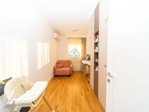 Sale, two bedroom apartment, 69m², Stari Aerodrom, Podgorica - image 9