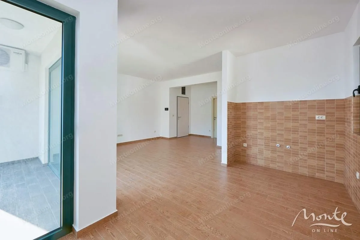 Sale, two bedroom apartment, 63m², Bečići, Budva