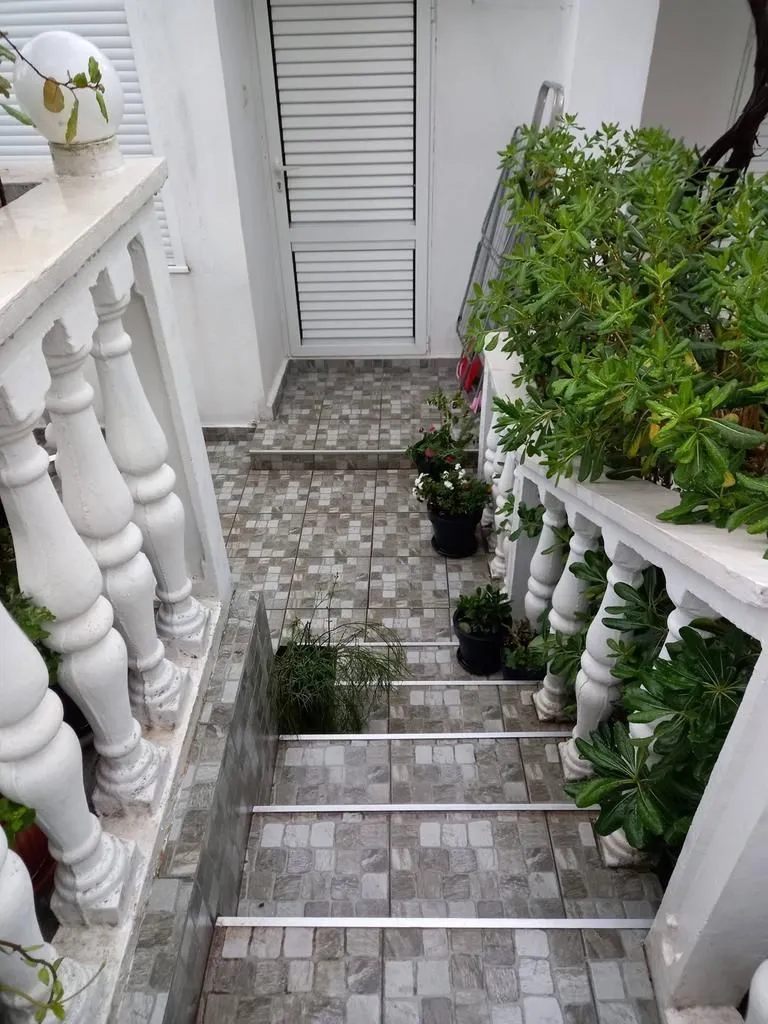 Prodaja, dvosoban stan, 47m², Krašići, Tivat