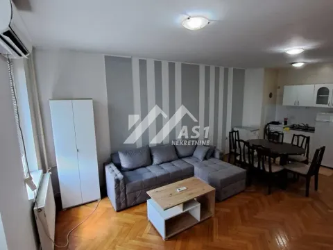 Izdavanje, jednosoban stan, 39m², Rotkvarija, Novi Sad Sve Podlokacije - image 2