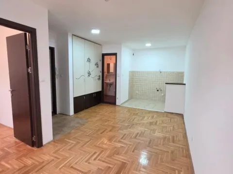 Prodaja, jednosoban stan, 30m², Zemun Sve Podlokacije, Beograd - image 2