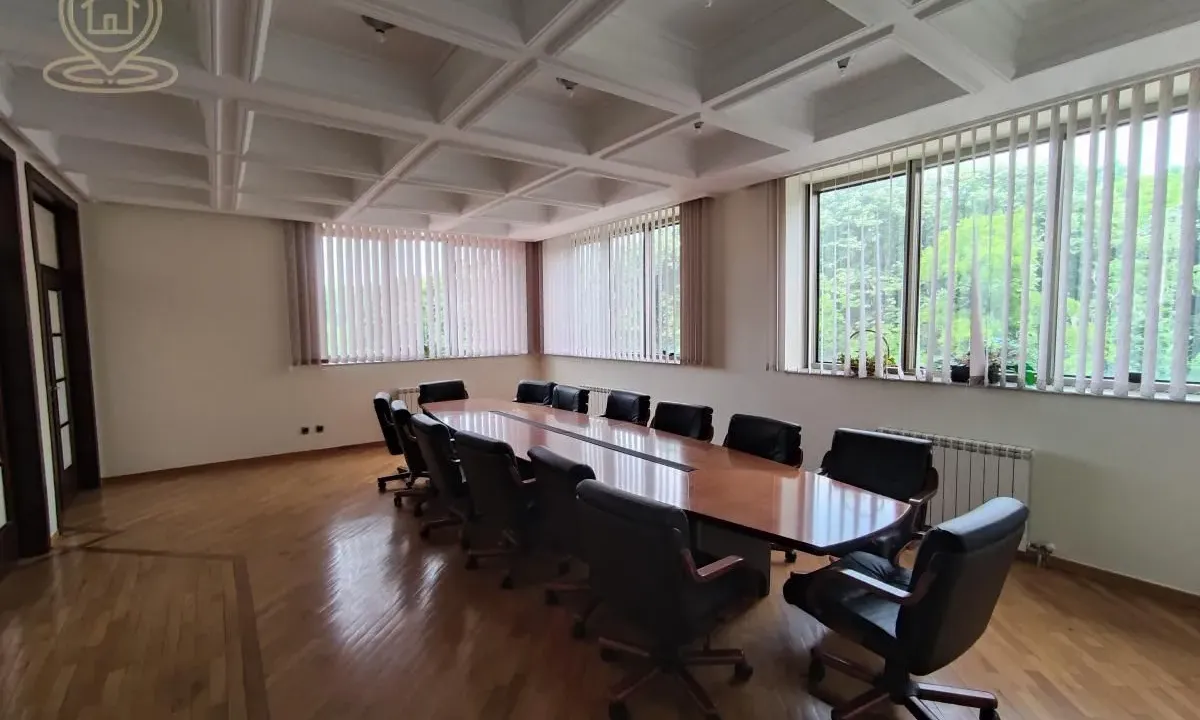 Izdavanje, poslovni prostor, 300m², Bezanijska Kosa 1, Bežanijska Kosa Sve Podlokacije