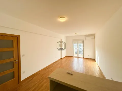 Rent, two bedroom apartment, 65m², Stari Aerodrom, Podgorica - image 1