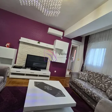 Rent, two bedroom apartment, 72m², City Kvart, Podgorica - image 5