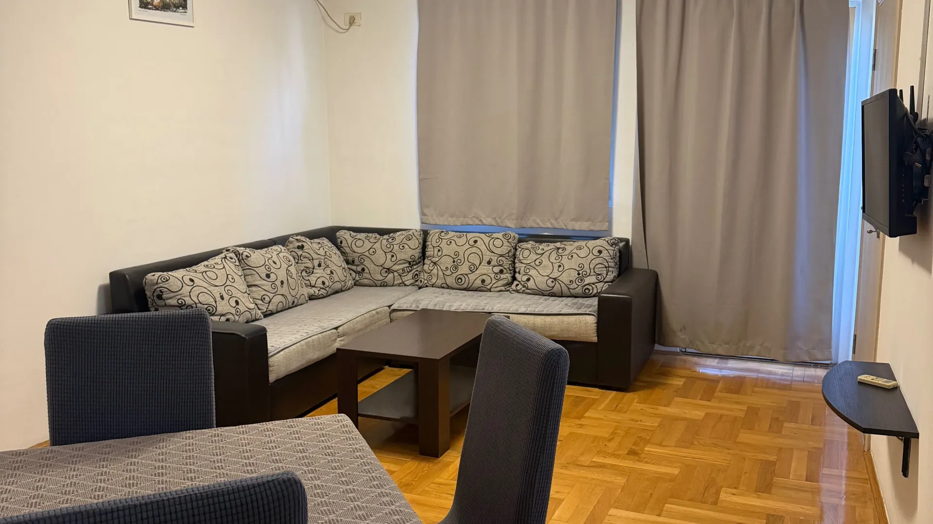 Izdavanje, jednosoban stan, 43m², Momišići, Podgorica