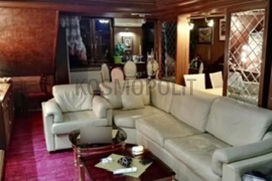 Sale, four bedroom apartment, 143m², Zemun Sve Podlokacije, Beograd