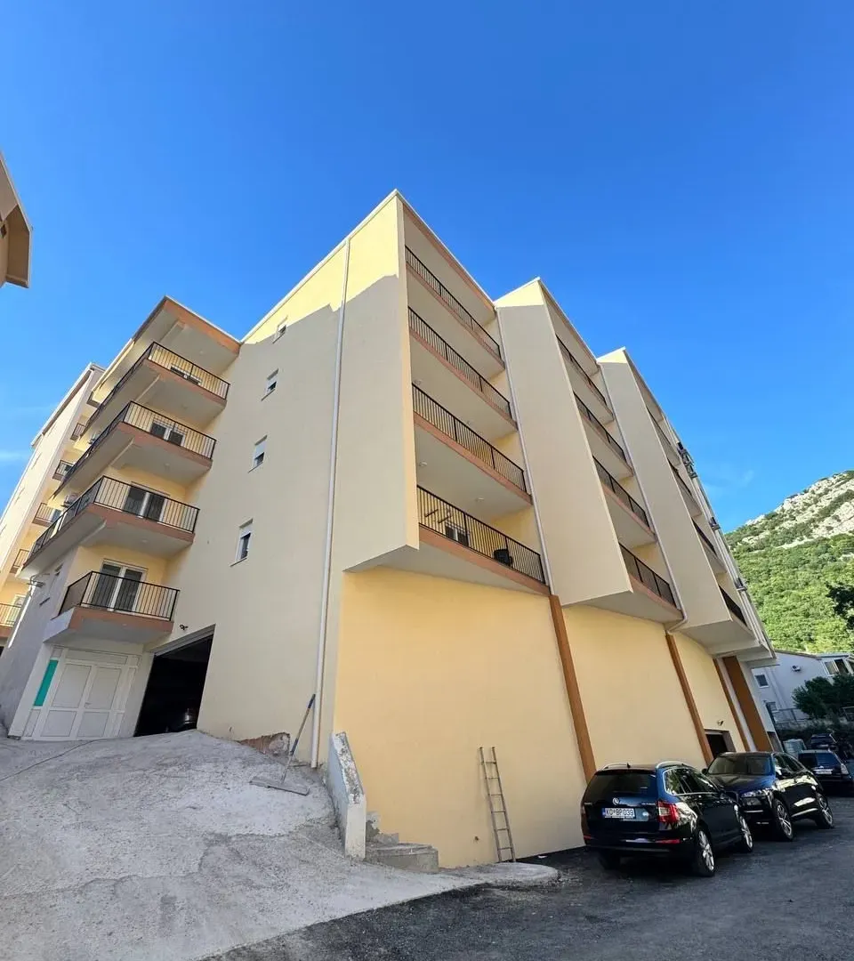 Sale, one bedroom apartment, 60m², Lazi, Budva