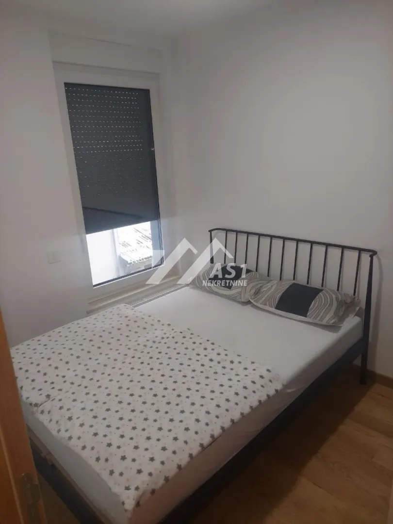 Izdavanje, jednosoban stan, 34m², Centar, Novi Sad