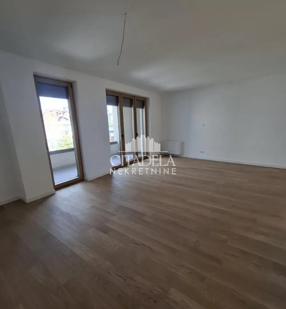 Prodaja, četvorosoban stan, 147m², Čukarica, Beograd