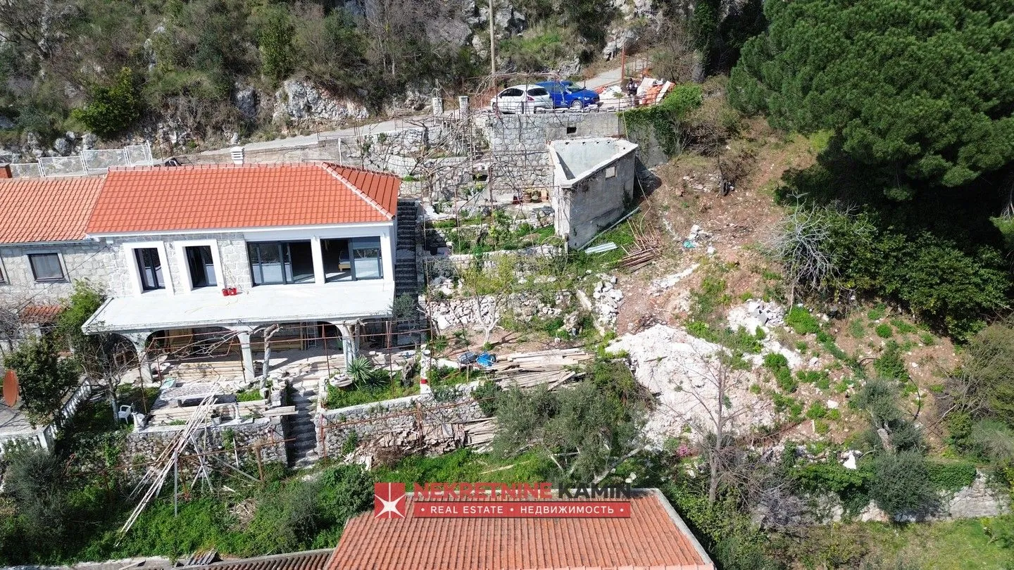 Sale, house, 210m², Markovići, Budva