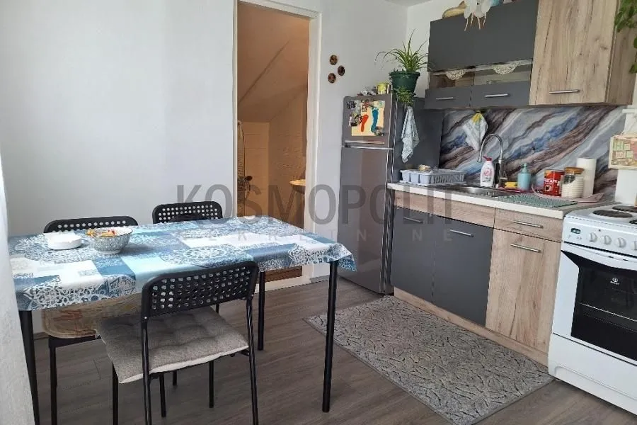 Sale, house, 51m², Voždovac Sve Podlokacije, Beograd