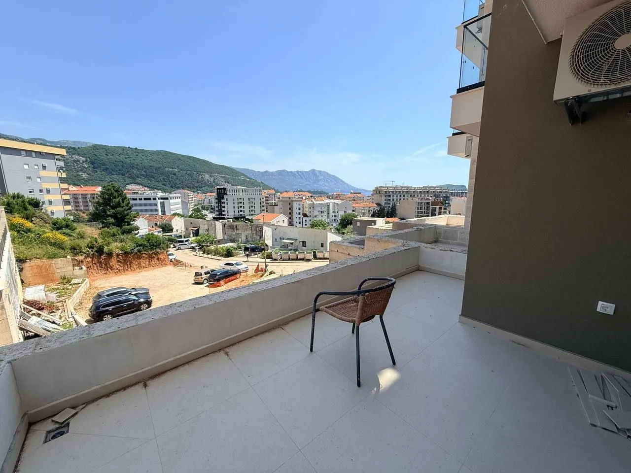 Prodaja, jednosoban stan, 40m², Dubovica, Budva