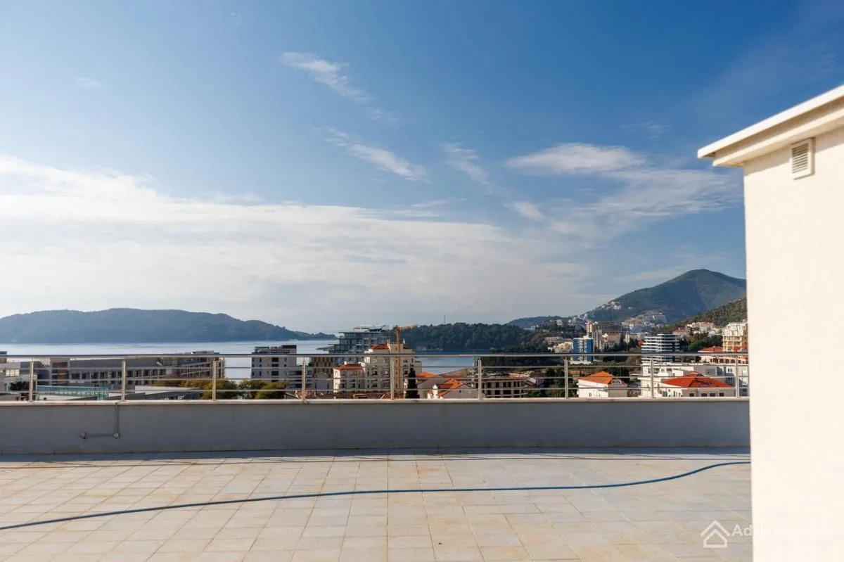 Prodaja, dvosoban stan, 104m², Bečići, Budva