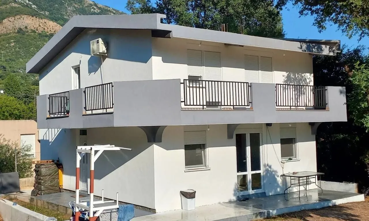 Sale, house, 180m², Bar, Crna Gora