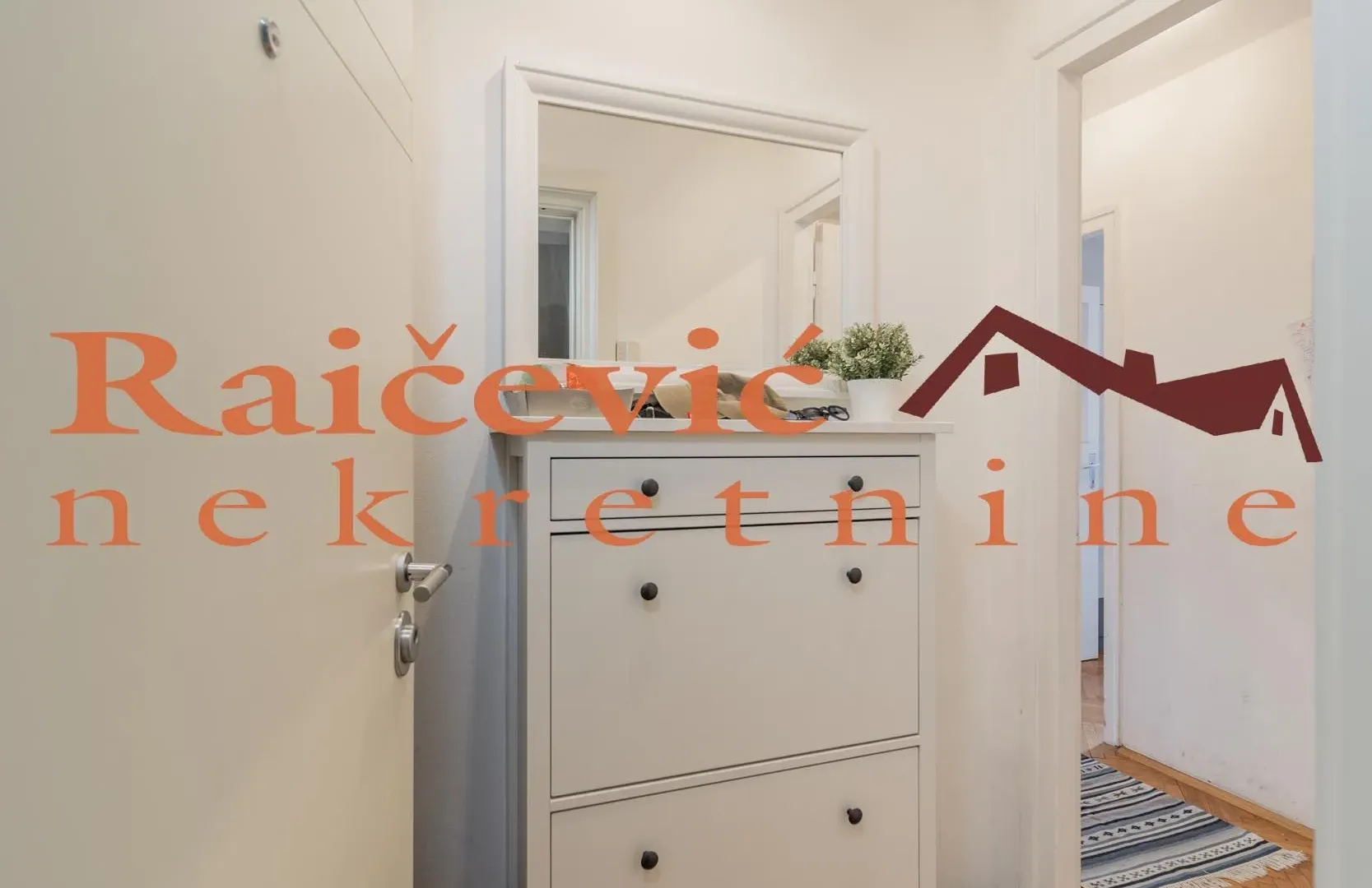 Sale, three bedroom apartment, 69m², Vračar Sve Podlokacije, Beograd