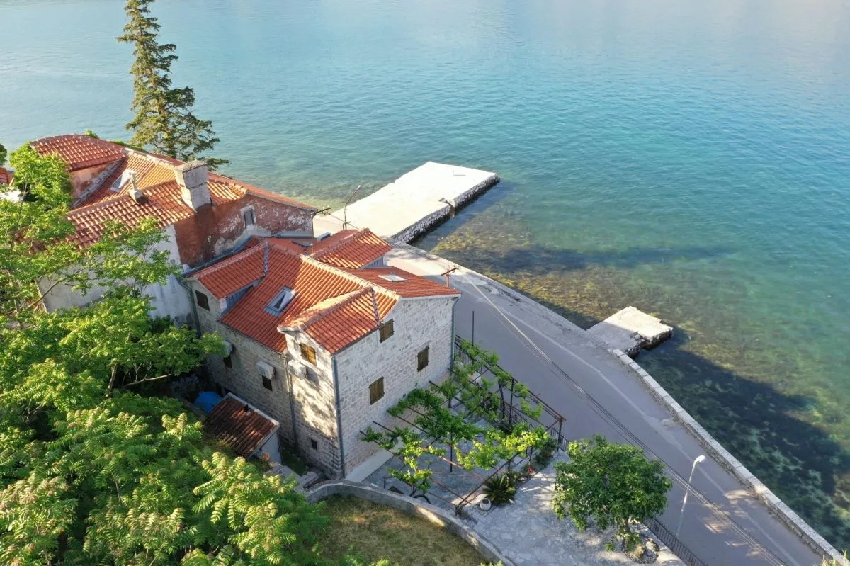 Sale, house, 168m², Prčanj, Kotor