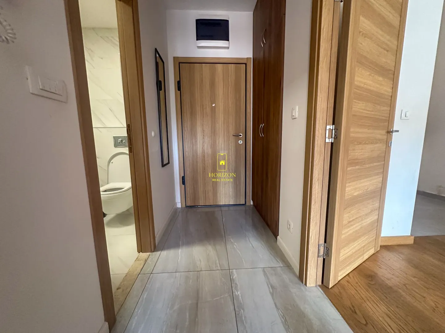Izdavanje, jednosoban stan, 48m², New City, Podgorica